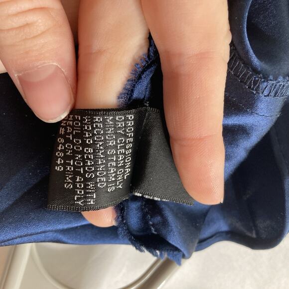 Carmen Marc Valvo Navy Blue Beaded Halter Silk Dress Size 4 Wedding Red Carpet - Picture 7 of 13